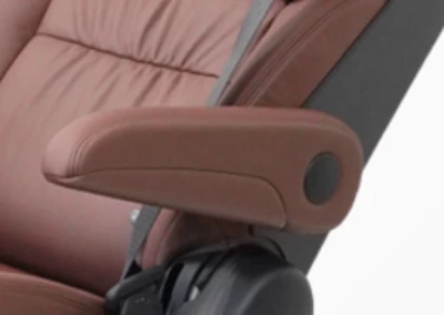 Continuously adjustable armrest